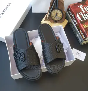 Men Luxury Leather Slipers