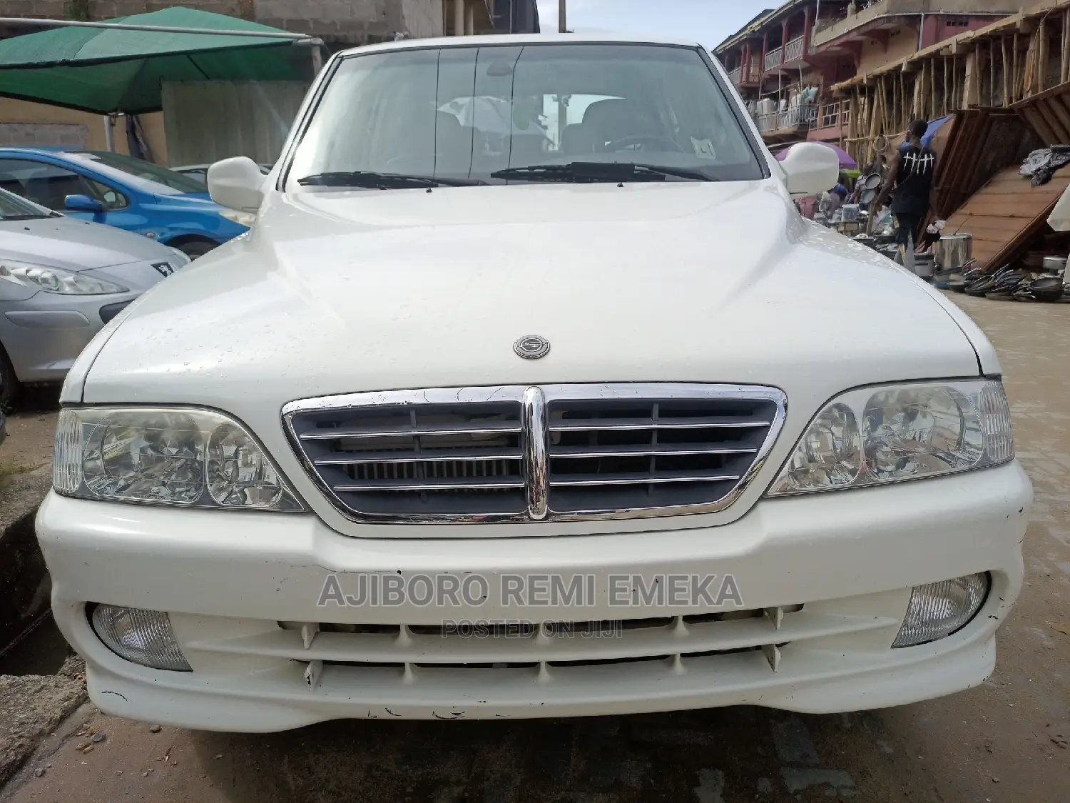 Car 2005 White