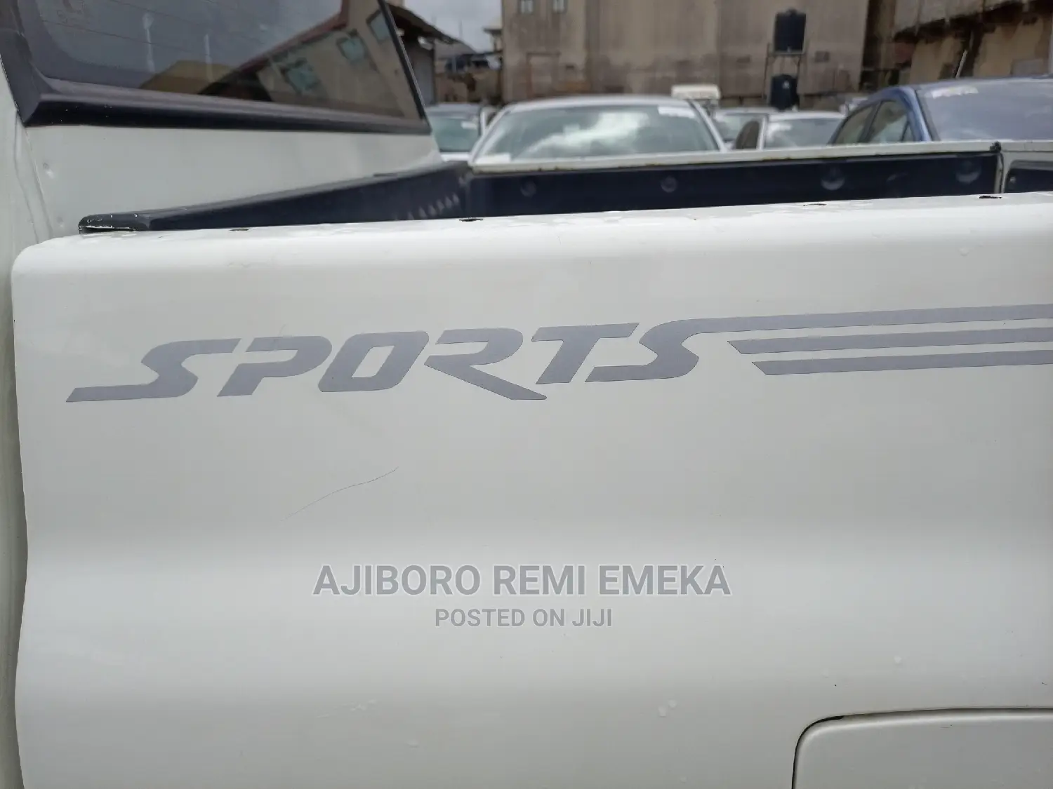 Car 2005 White