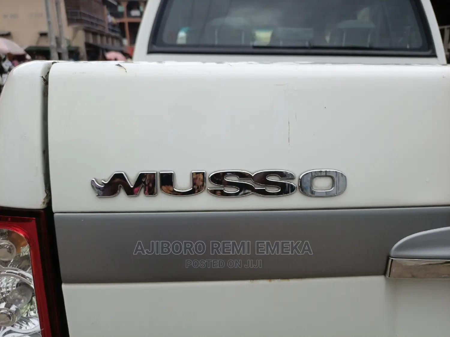 Car 2005 White