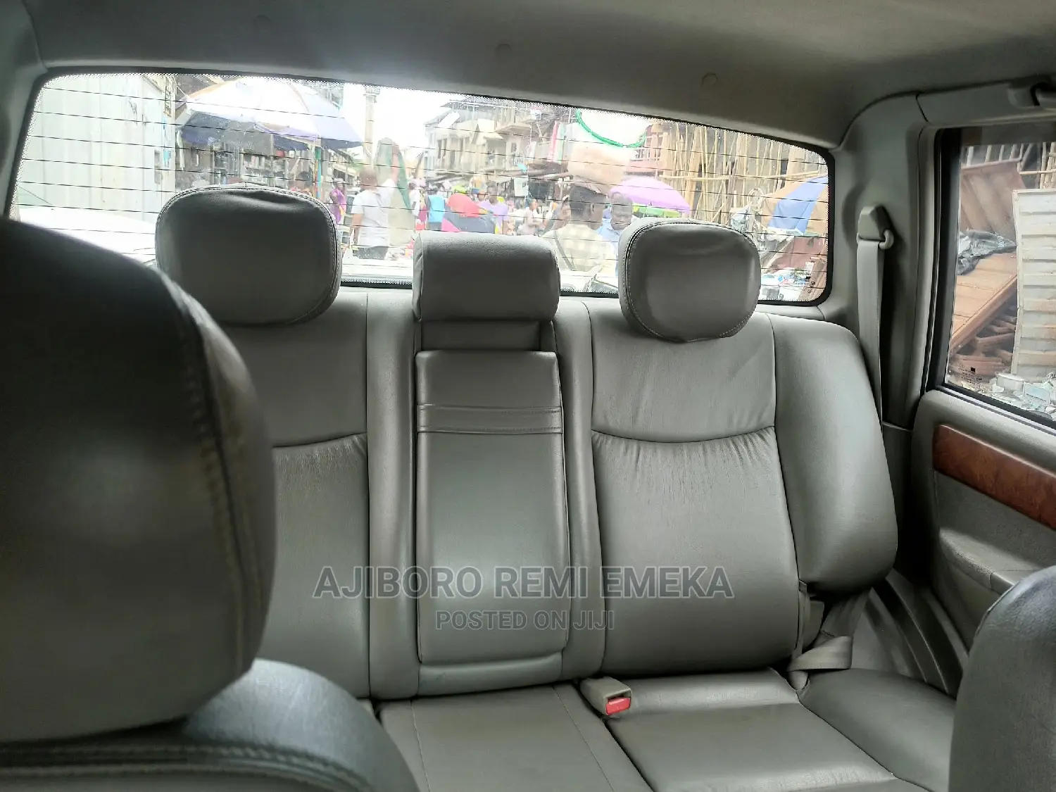 Car 2005 White
