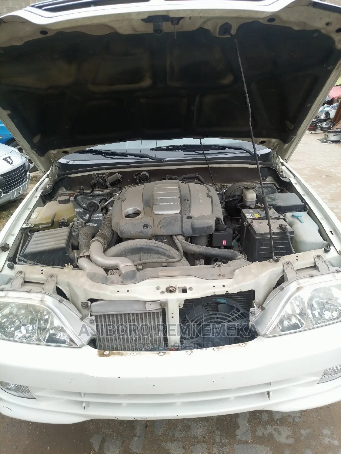 Car 2005 White