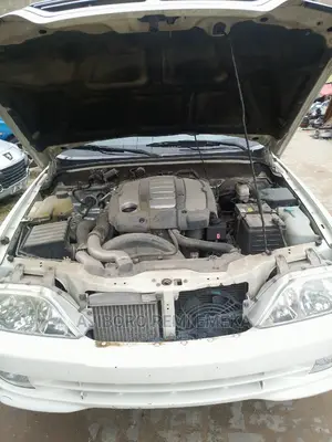 Car 2005 White