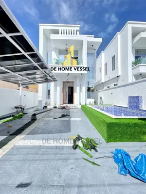 5bdrm Duplex in Ologolo for sale
