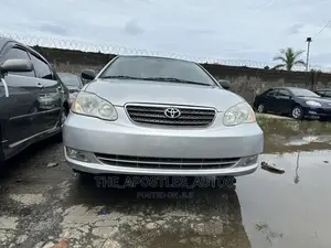 Toyota Corolla LE 2005 Silver