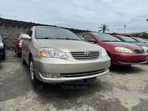 Toyota Corolla LE 2005 Gold