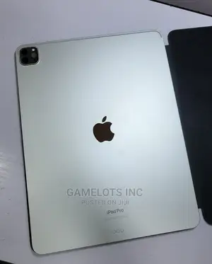 Apple iPad Pro 12.9 (2022) 256 GB Silver