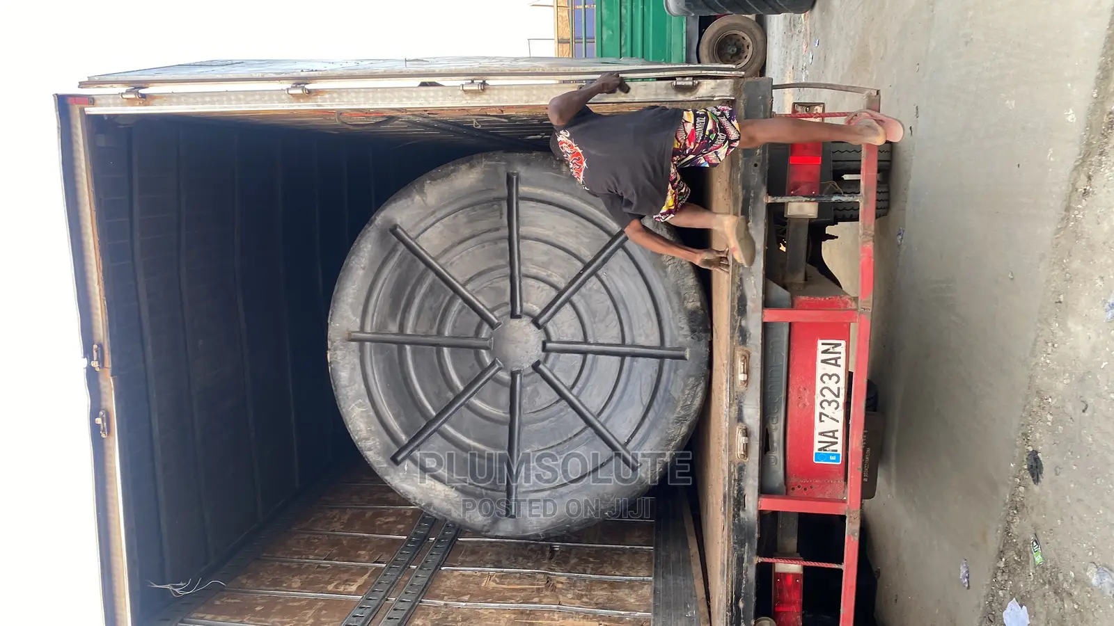 10,000 Litres