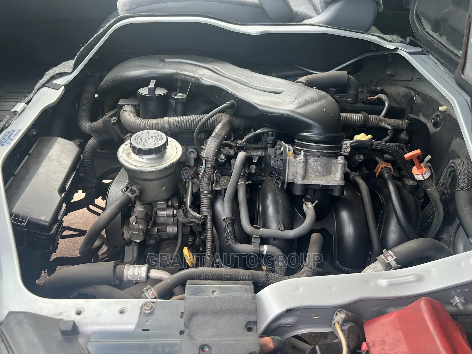 Toyota HiAce 2010 Silver