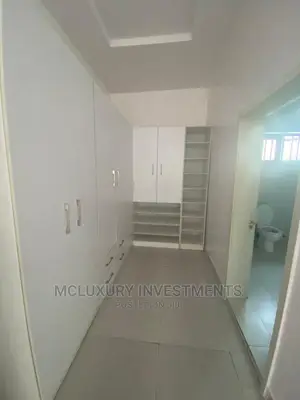 Furnished 4bdrm House in Silver Spring, Lekki for sale