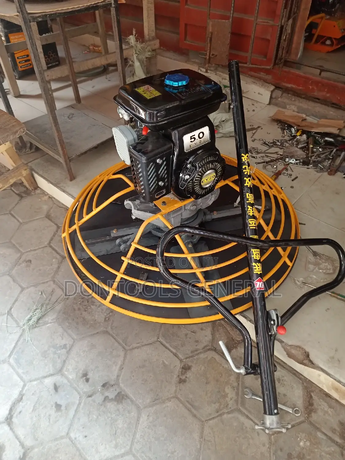 Robin Engine Power Trowel