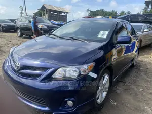 Toyota Corolla 2013 Blue