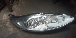 Head Lamp for Ford Fiesta 2010 Model