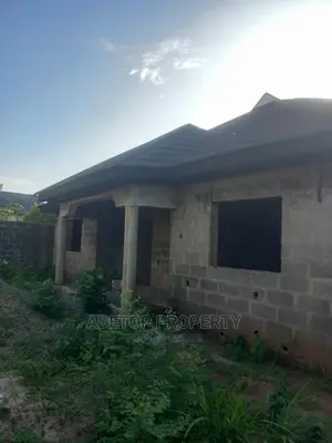 3bdrm Bungalow in Nepal Sco Estate, Ijede / Ikorodu for rent