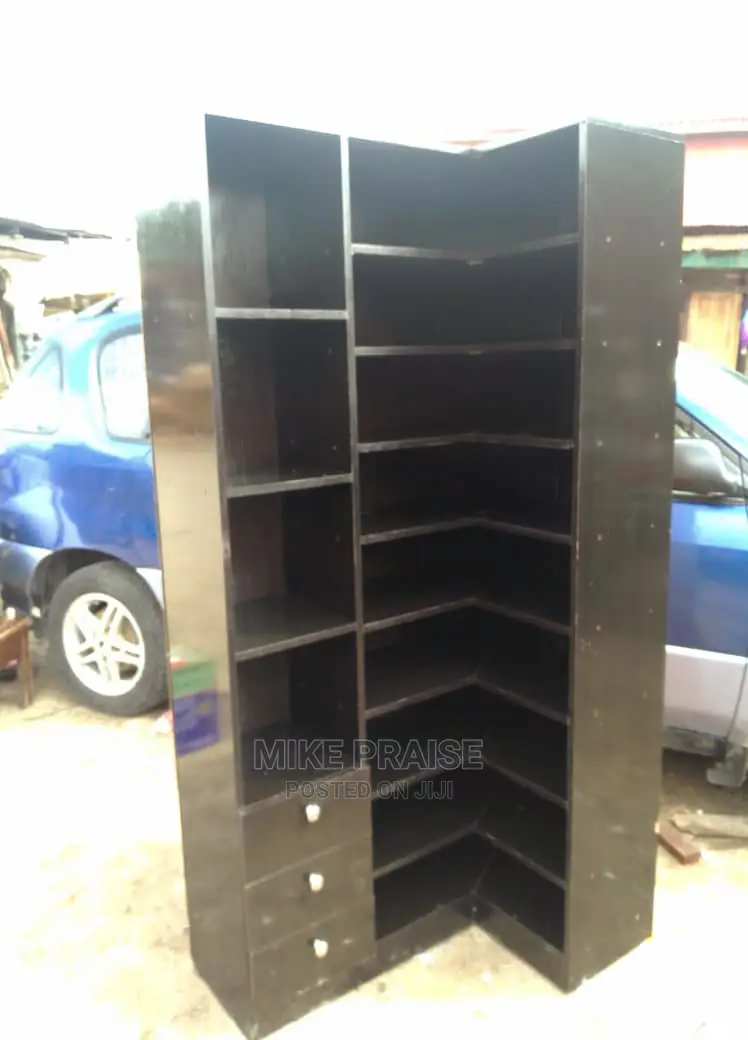 A Quality L-Shape Shoe Rack With Desk