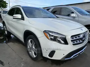 Mercedes-Benz GLA 250 2017 White