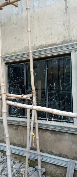 Frameless Window 🪟