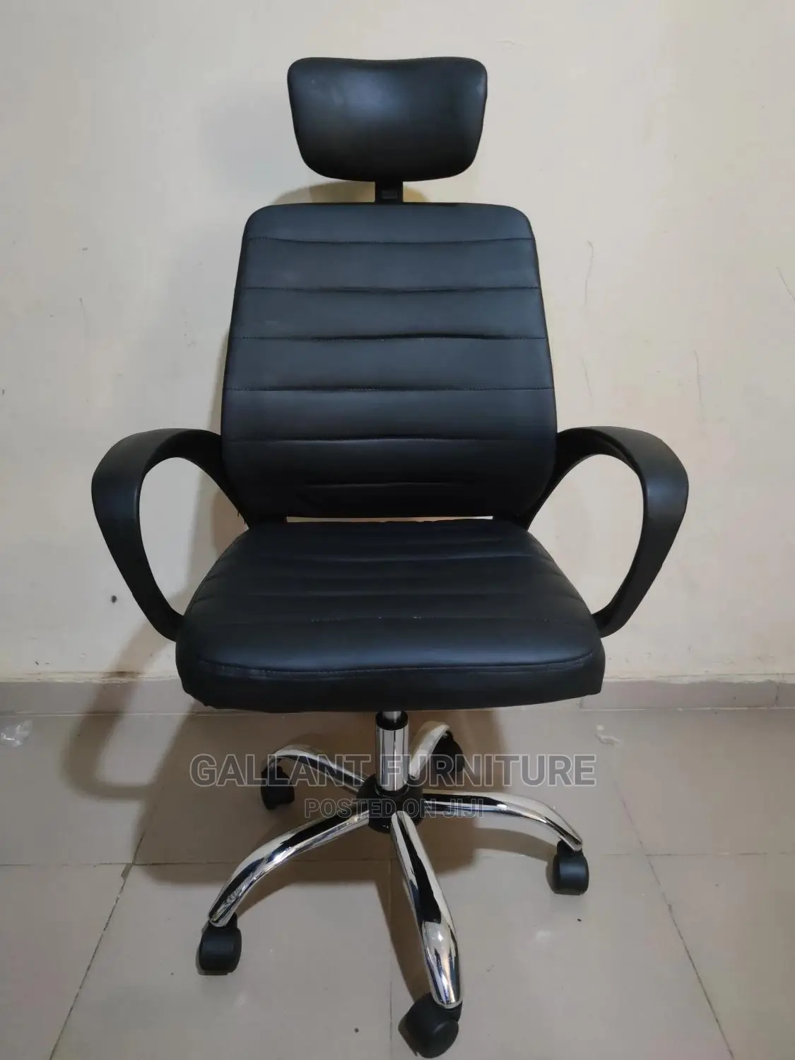 Executive Office Chair W