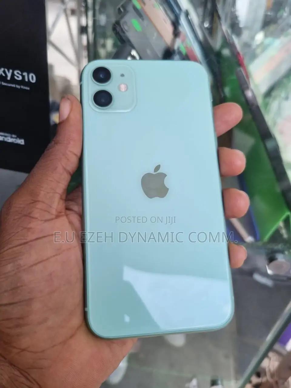 Apple iPhone 11 64 GB Blue