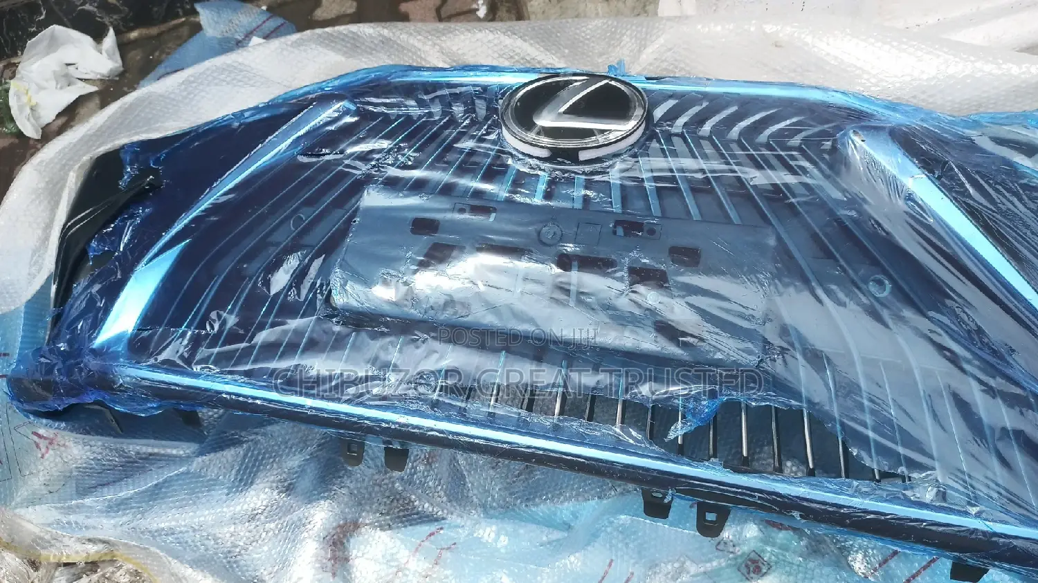 Complete Conversion Bumper for Es 350 2015 to 2018