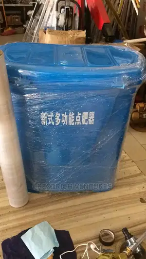 Manual Fertilizer Applicator