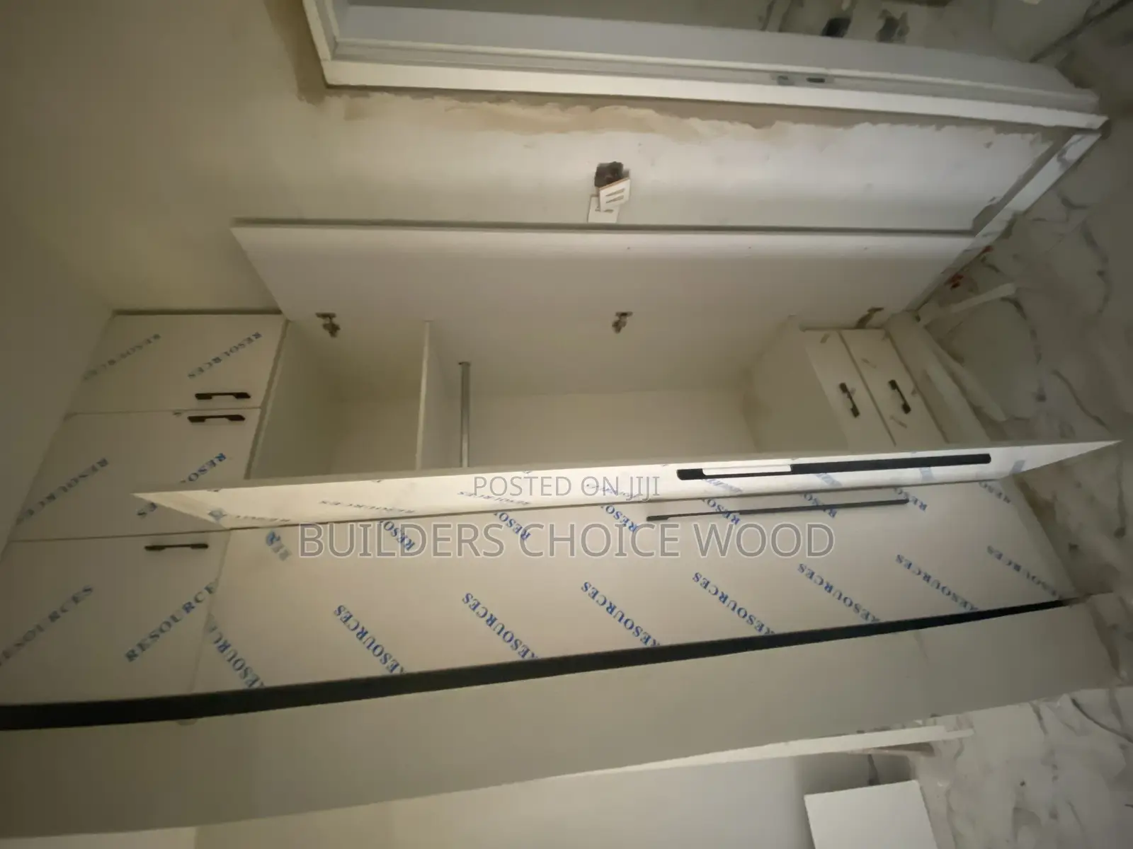 Wardrobe With Glossy Surface
