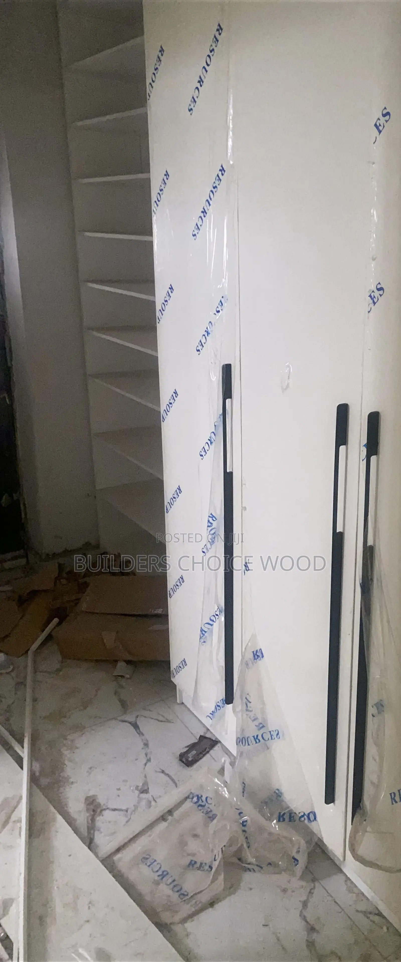 Wardrobe With Glossy Surface