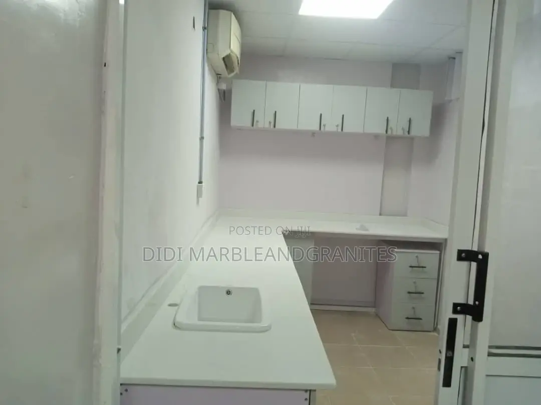 White Quartz Kitchen Top