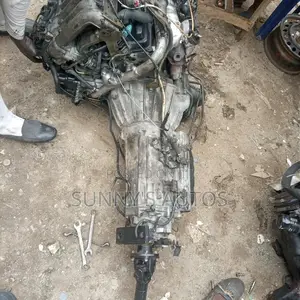 Complete Engine And Gearbox For Nissan Pathfinder 2002.