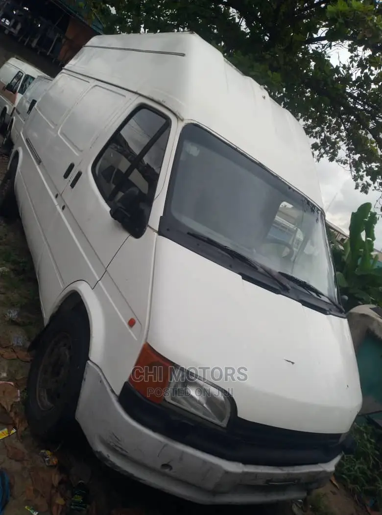 Ford Transit 2005 White