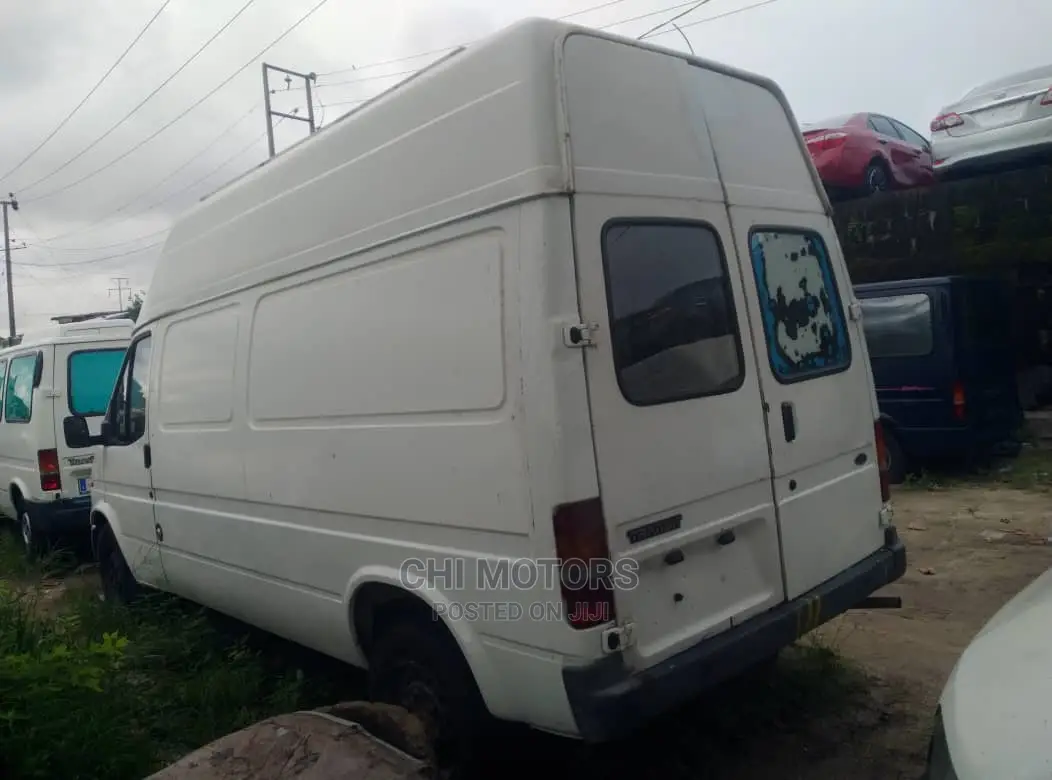 Ford Transit 2005 White
