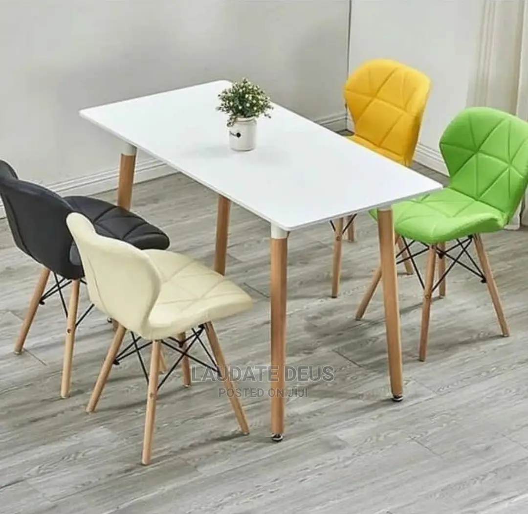 Exquisite Eames Dining Table With 4 Seaters