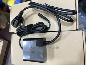 Photo - Hp Square Shape 65wh Type C Charger