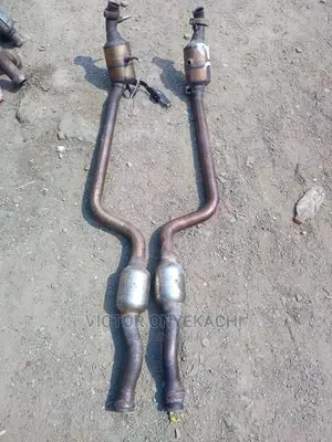Mercedes E350 2012 Two Engine Catalyst