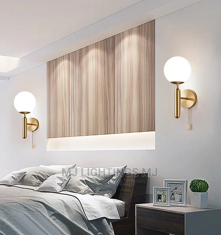 Modern LED Wall Bracket Light.