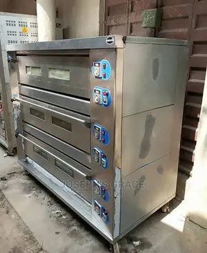 9trays Gas Deck Oven (Fairly Used) Belgium