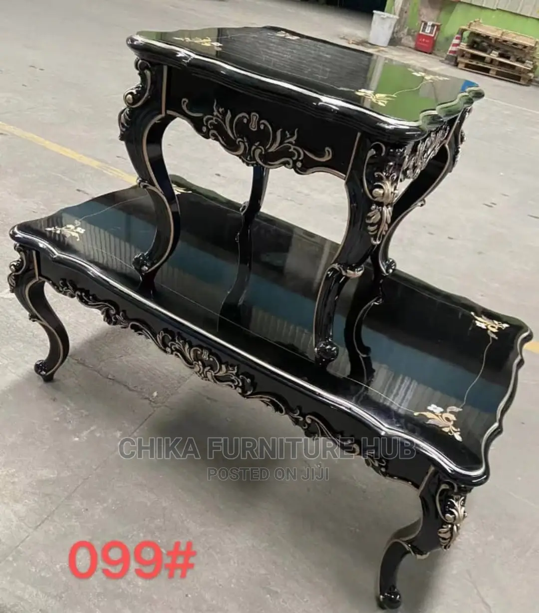 Quality Royal Centre Table and Stools
