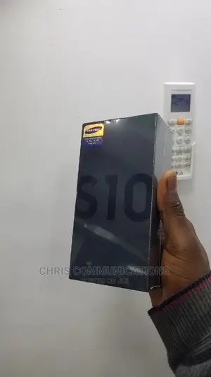 New Samsung Galaxy S10 128 GB Black