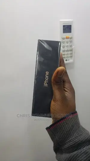 New Apple iPhone 11 Pro Max 64 GB Gold
