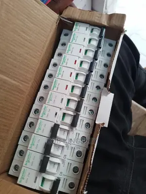 Schneider Star Block