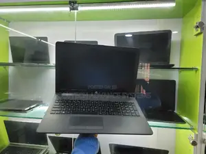 Laptop HP 255 G8 4GB AMD Ryzen 5 HDD+SSD 128GB