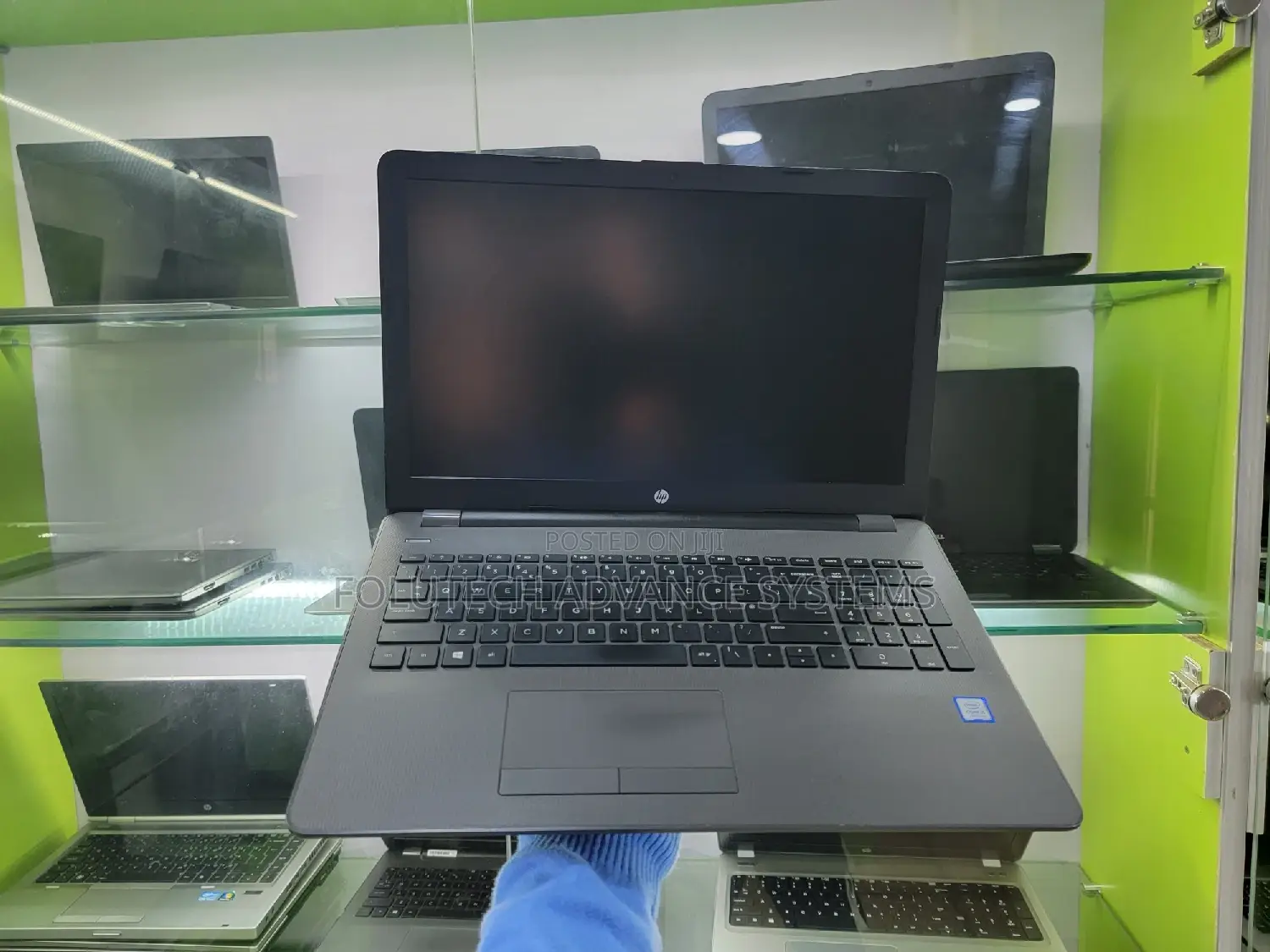 Laptop HP 240 G7 4GB Intel Celeron HDD+SSD 128GB