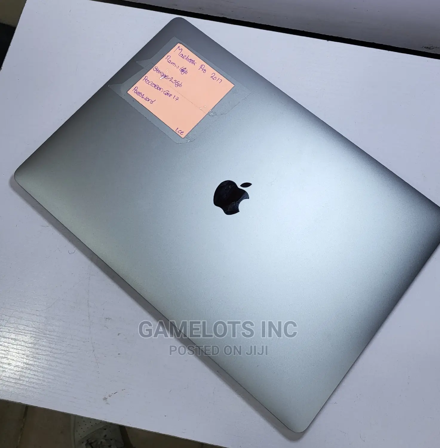 Laptop Apple MacBook Pro 2017 16GB Intel Core i7 SSD 256GB