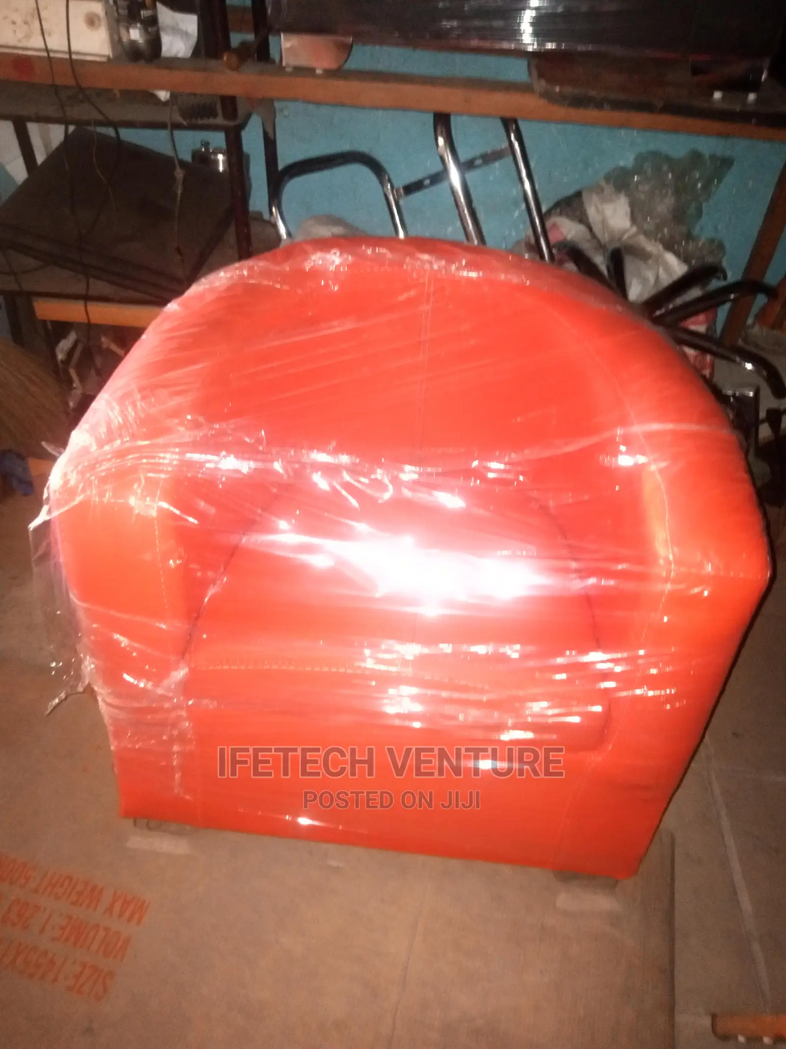 2 in 1 Sofa Chair With Table