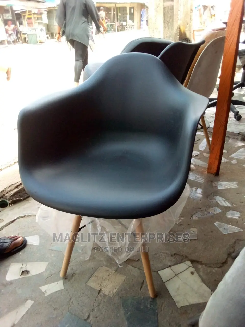 Quality Plastic Chairs