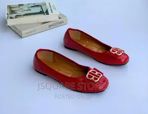 Patent Leather Flat Shoes