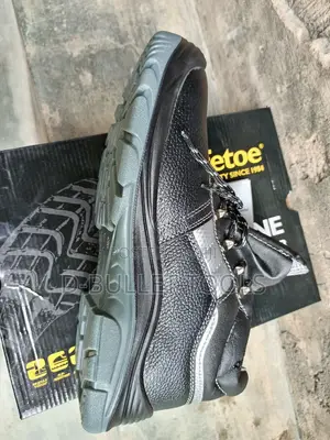 Safetoe Boots