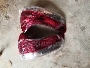Set Toyota Sienna Rearlight 2012