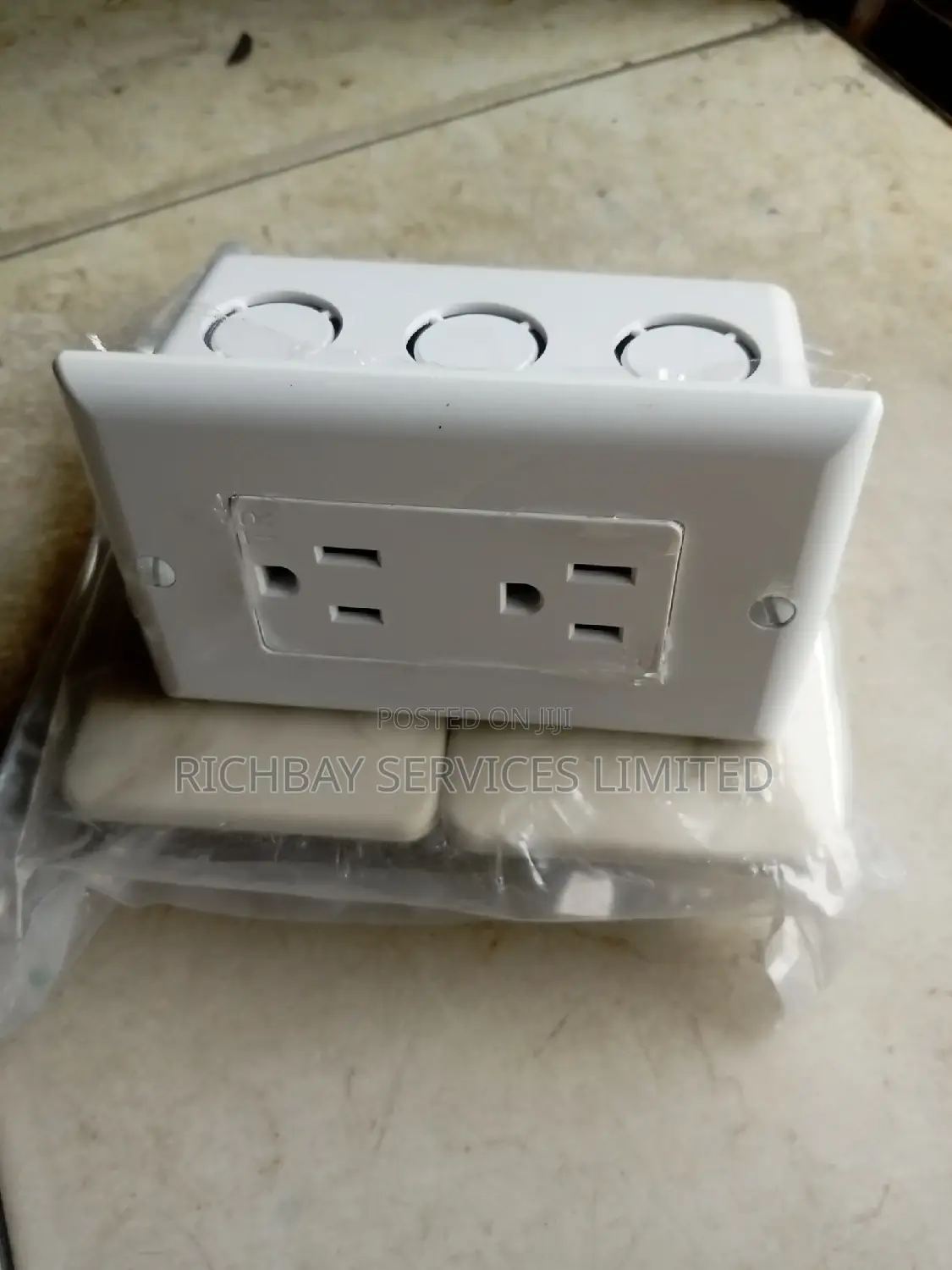 110/125v Tr Socket