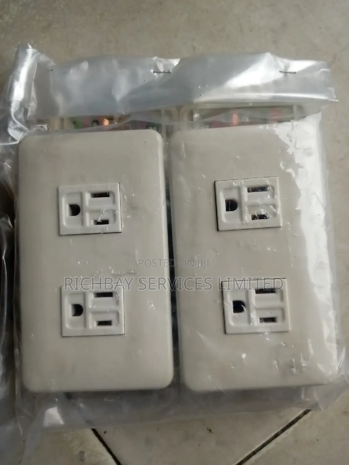 110/125v Tr Socket